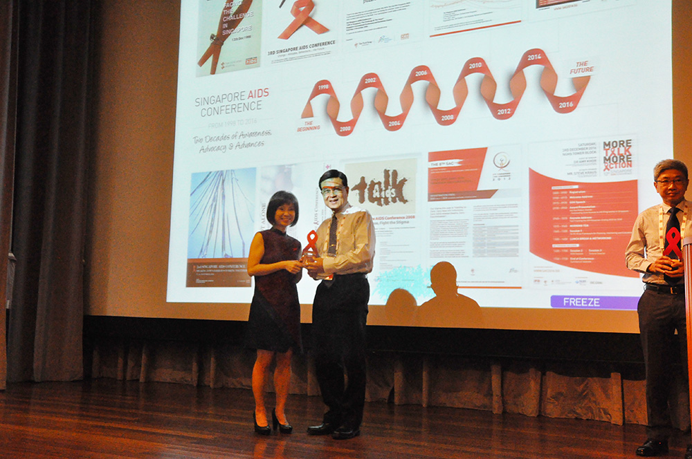 Tzu Chi Receives Red Ribbon Award for AIDS Patient Care