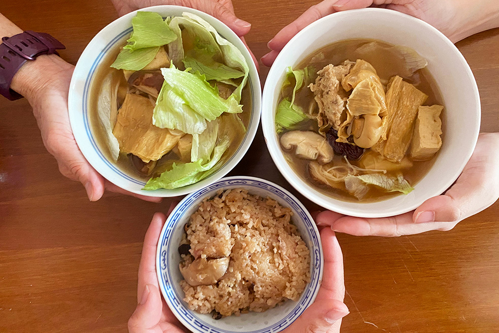 Learning How to Cook Vegetarian Meals with “Veggie Kitchen”